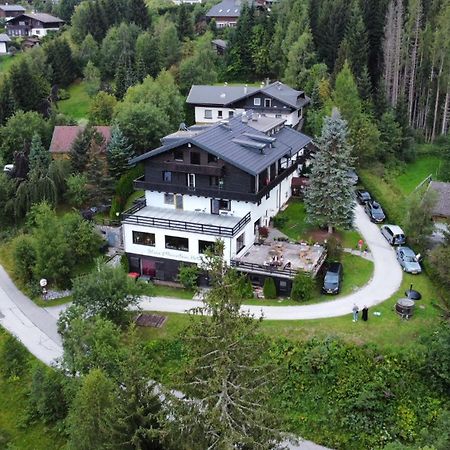 Blue Mountain Hotel Африц Екстериор снимка