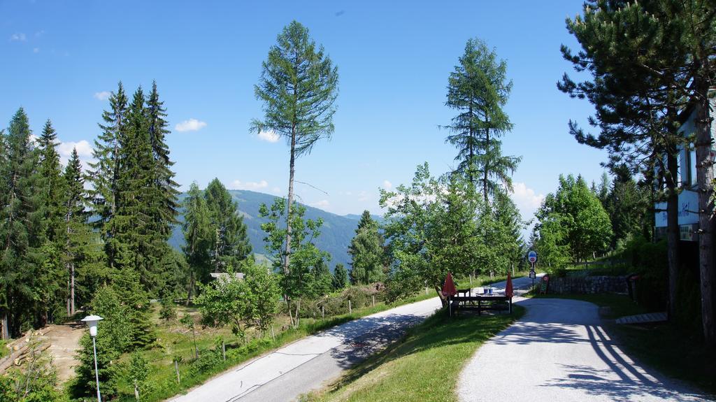 Blue Mountain Hotel Африц Екстериор снимка
