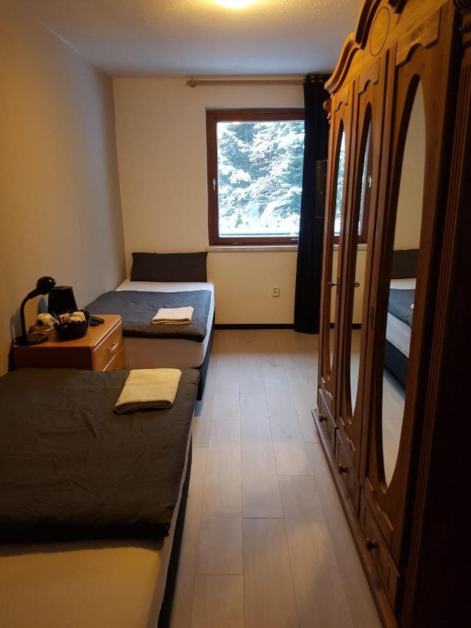 Blue Mountain Hotel Африц Екстериор снимка
