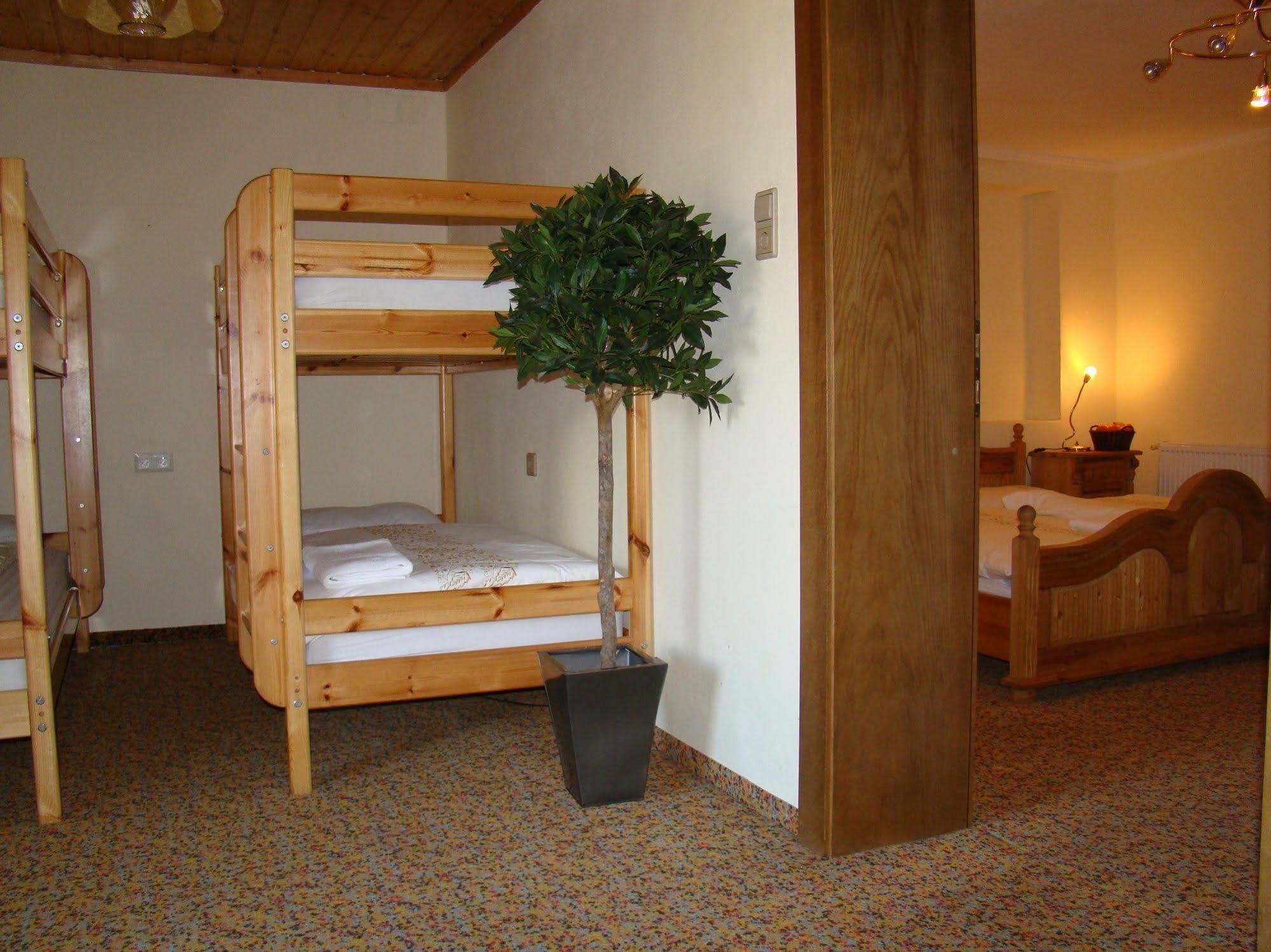 Blue Mountain Hotel Африц Екстериор снимка
